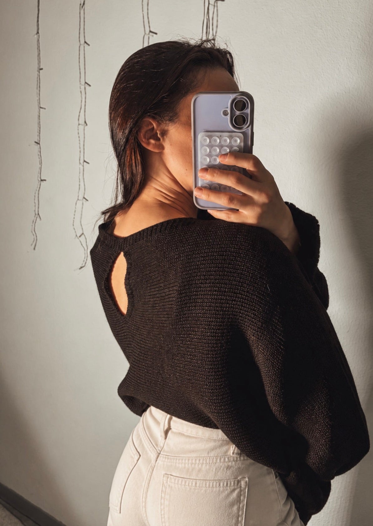 Pull Maille Chocolat Dos Ouvert
